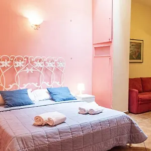  Apartment Lovely Trastevere Italy